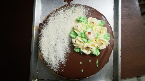 Торт шоколадно-сливочный